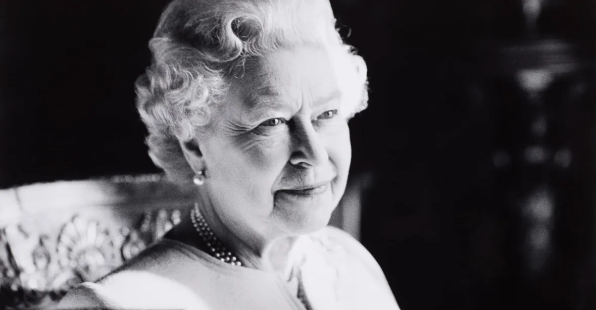 Zpráva o smrti Alžběty II.: Zemřela v důsledku stáří