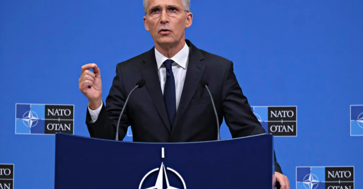 „Putin selhal, ukázal slabost.“ Podle Stoltenberga trvá podpora NATO pro Ukrajinu