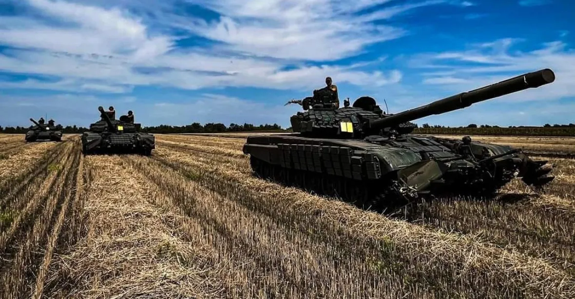 Rusko ukradlo Ukrajině obilí za půl miliardy dolarů. Může jít o válečný zločin, říkají odborníci