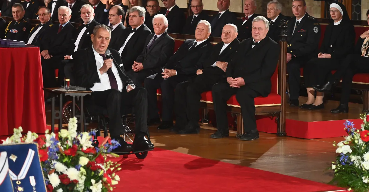 Přehled: Kdo obdržel vyznamenání od prezidenta Miloše Zemana