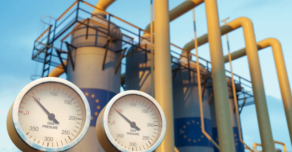 Cena plynu v EU klesá až do záporu, je ho přespříliš