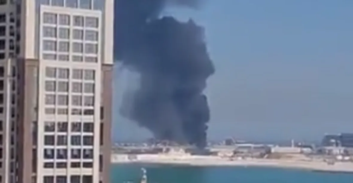 VIDEO: V blízkosti fanzóny šampionátu v Kataru propukl mohutný požár