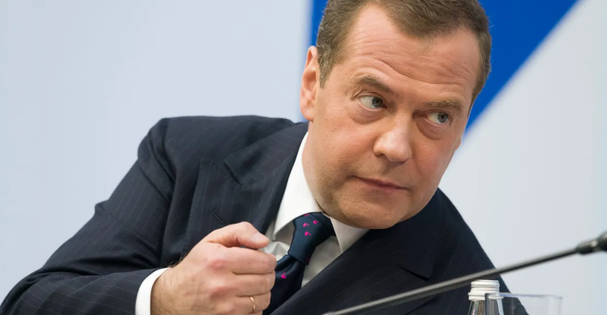 Medveděv věští: Česko se stane součástí Čtvrté říše, Polsko s Maďarskem obsadí Ukrajinu