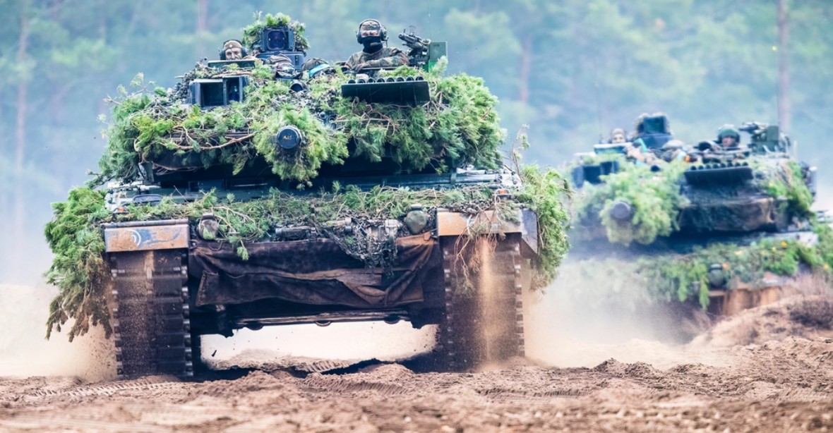 Německo dodá Ukrajině 178 tanků Leopard 1, potvrdil ministr obrany