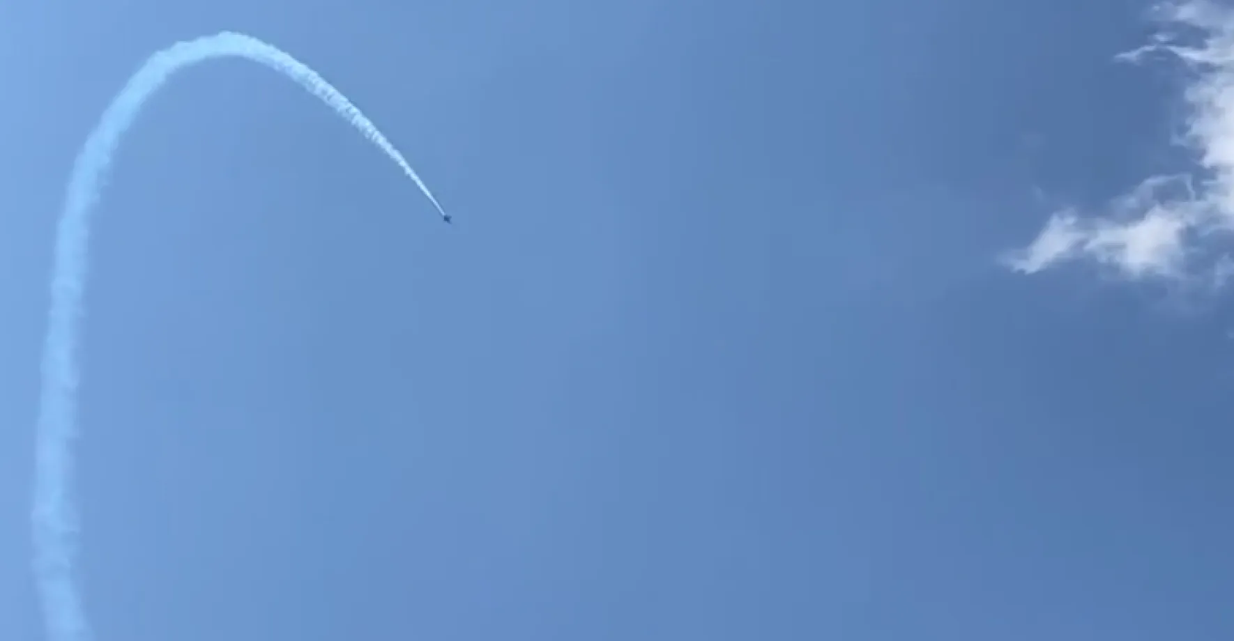 VIDEO: USA sestřelují jeden neznámý letící objekt za druhým. Co je za tím?