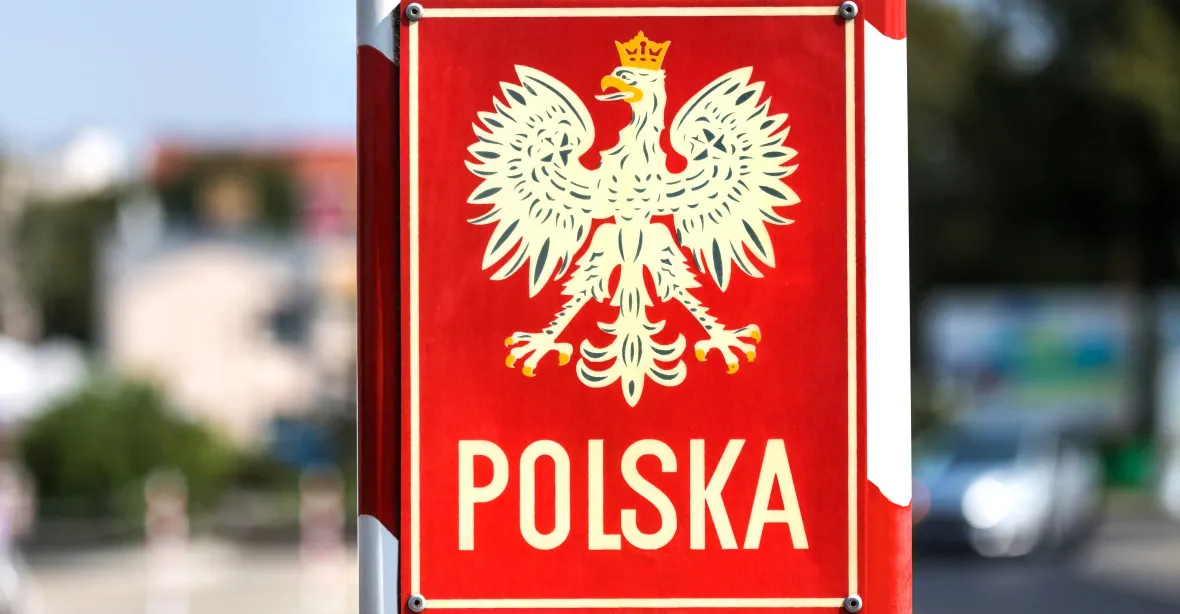 Zátarasy na polské hranici s Ruskem. „Je to součást strategie,“ uvedl ministr