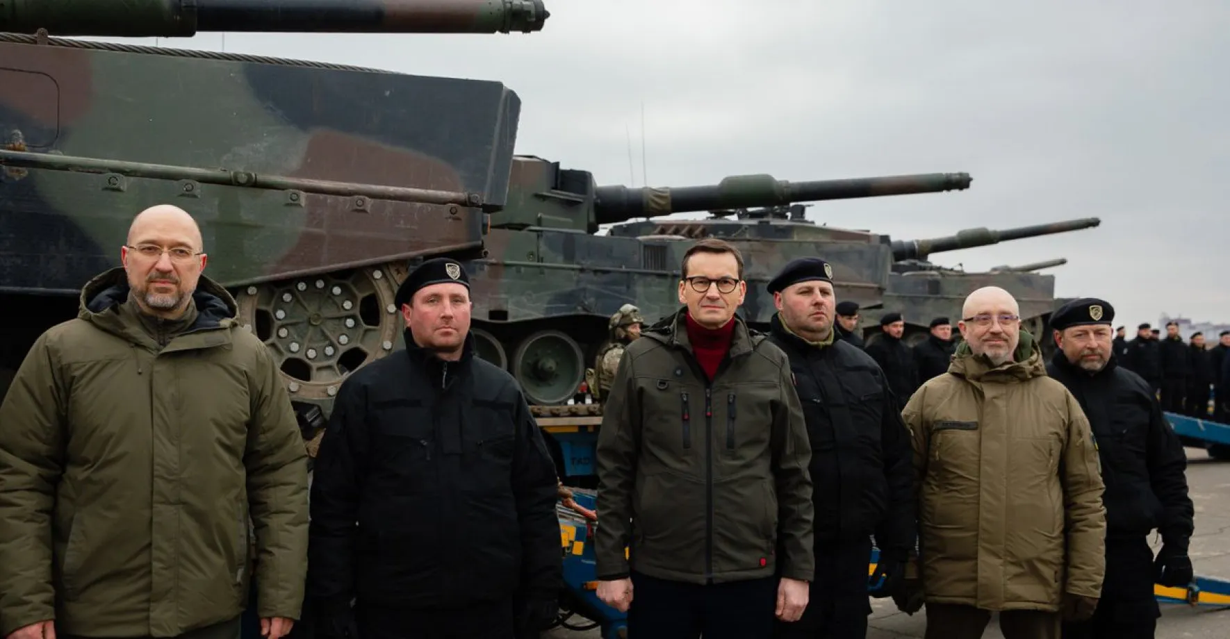 VIDEO: Polsko dodalo tanky na Ukrajinu. „Kudy vede cesta do Moskvy?“ ptá se ministr obrany