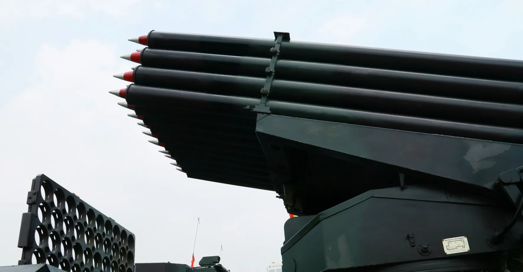 Jak trpaslík z NATO vyzbrojuje Ukrajinu. Lucembursko se vydalo na nákup českých raketometů