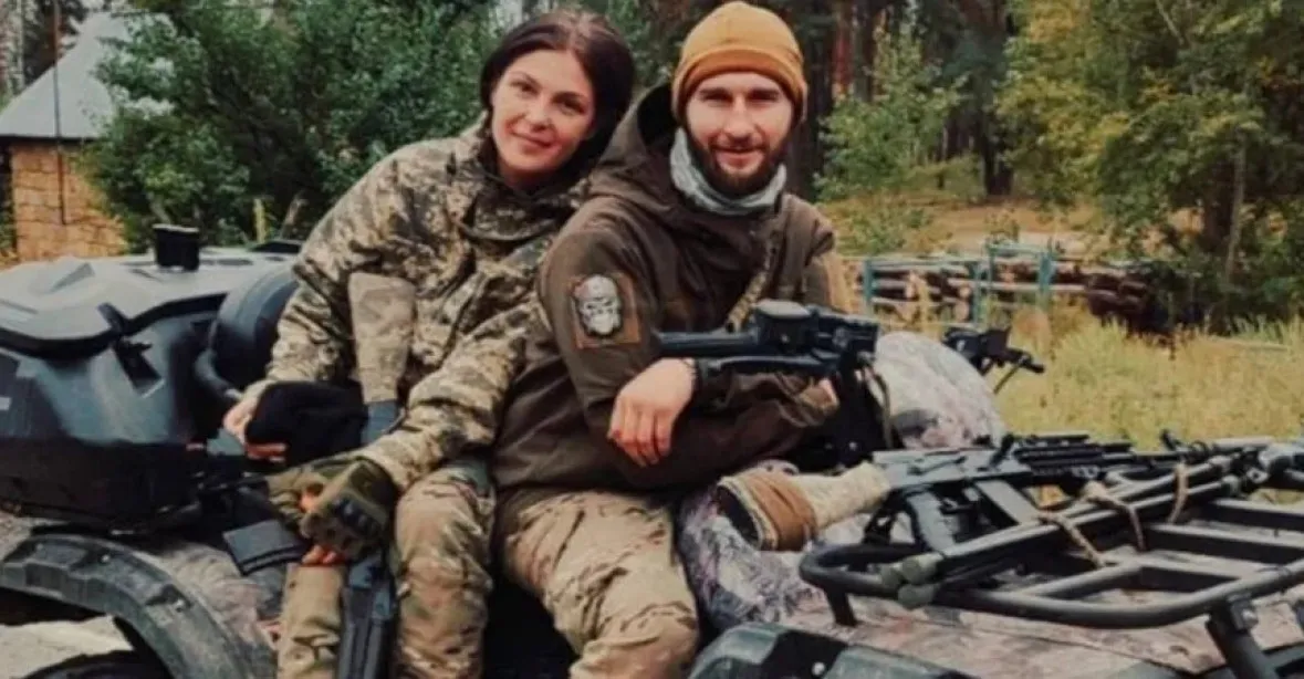 Láska ze zákopů. Rusové zabili ženu, zraněný manžel ji odnesl kilometry od bojiště
