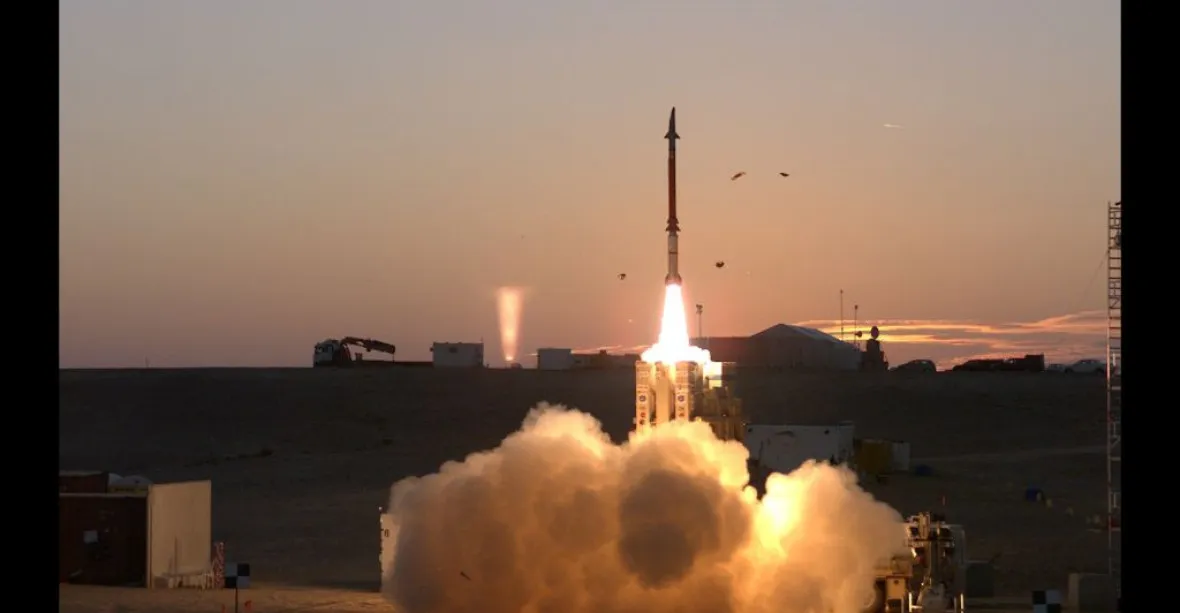 Při ochraně před raketovými útoky z Gazy Izrael poprvé použil protiraketový Davidův prak