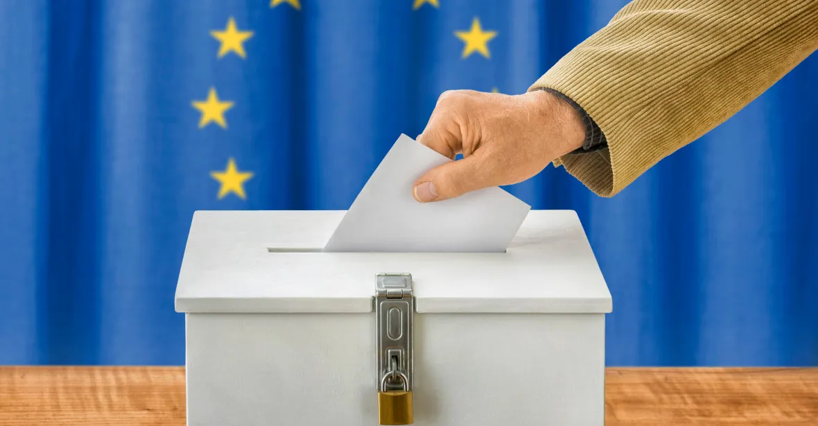 Češi by v referendu hlasovali pro setrvání v Evropské unii, ukázal průzkum