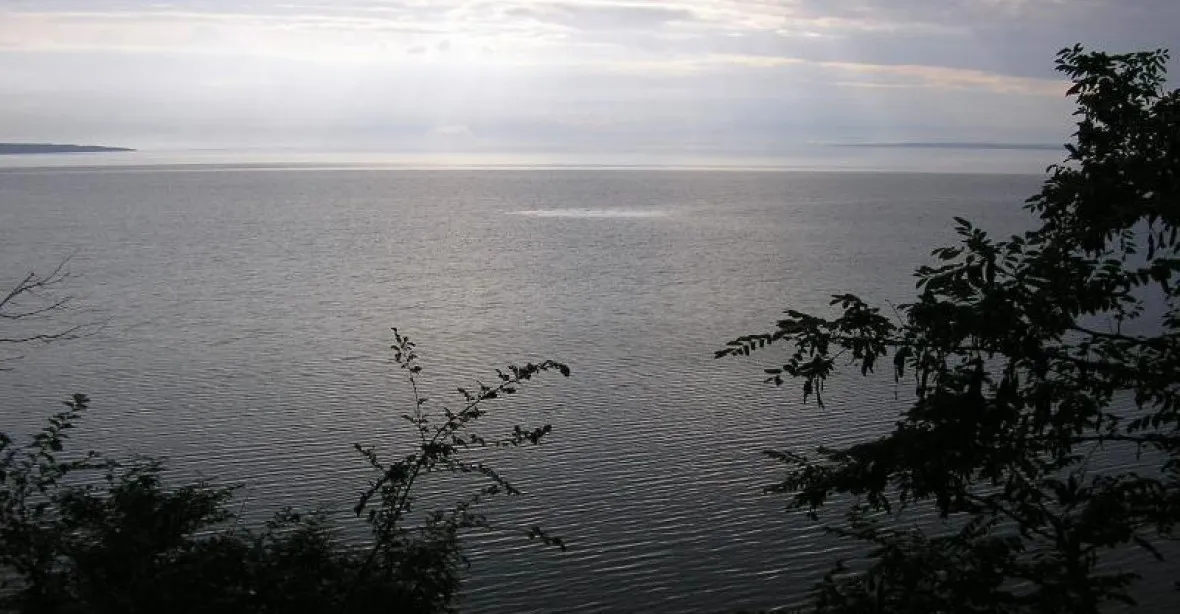 Kdyby se vylilo 25 přehrad Orlík... Jak rozlehlé a hluboké je „Kachovské moře“