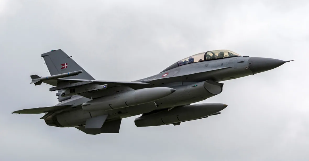 „Ani dodávky stíhaček F-16 nezajistí ukrajinskou nadvládu ve vzduchu“