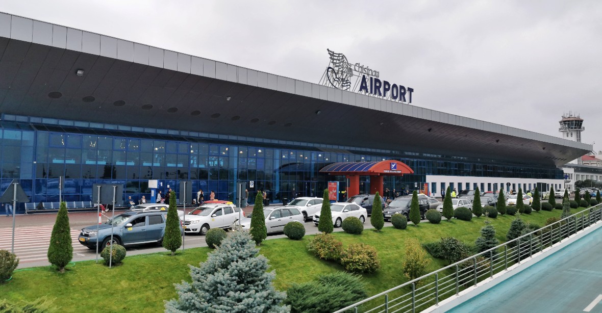 Rusovi byl na letišti v Kišiněvu zakázán vstup do země. Pohraničníkovi vzal pistoli a zastřelil několik osob