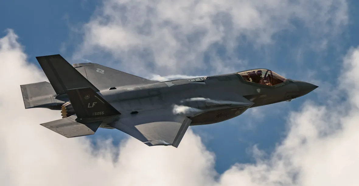 Izrael koupí stíhačky F-35 o půlku levněji než Česko. Nelze to srovnávat, říká Černochová