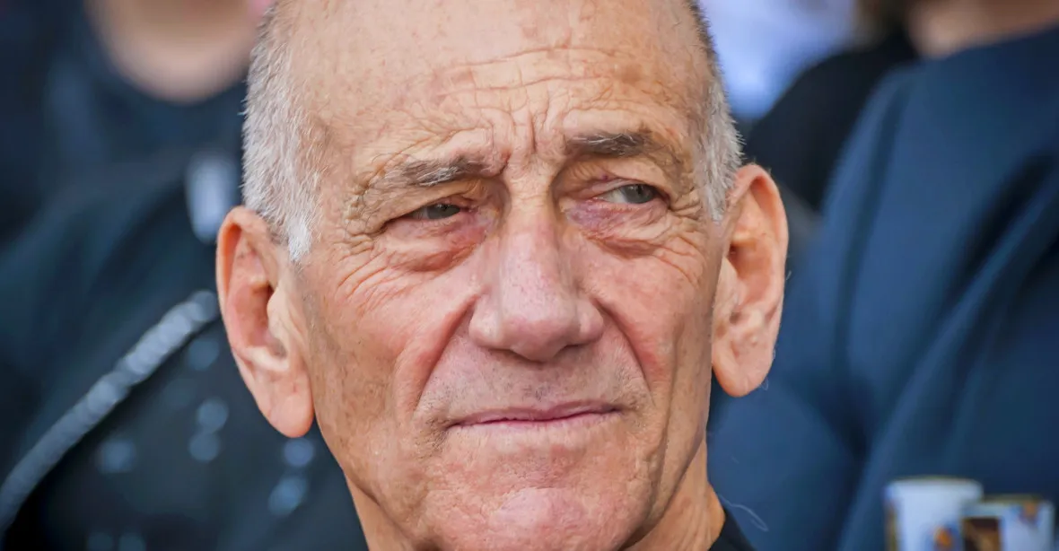 „Izrael směřuje k občanské válce“, uvedl bývalý izraelský premiér Ehud Olmert