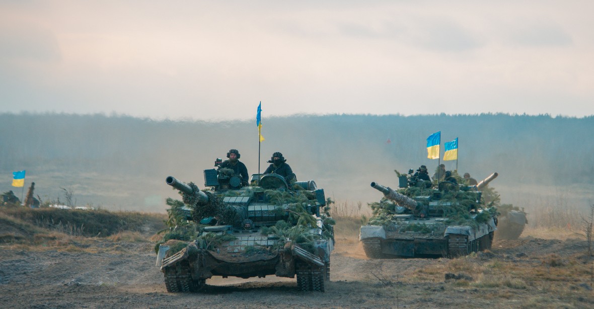VIDEO: Ukrajinci přišli o 31 obrněnců výměnou za osvobození jedné vesnice