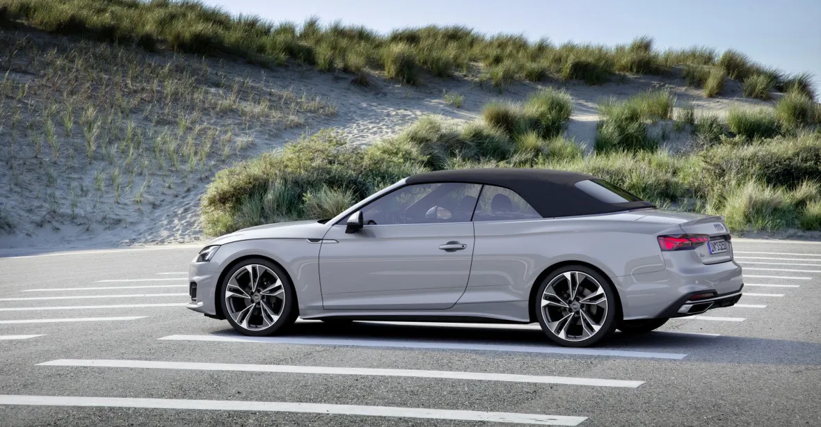 Audi A5 Cabrio. Praktičností nevyniká, ale proč si neužít radost?