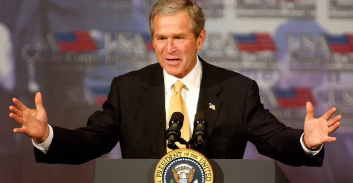 Exprezident Bush je v šoku. Objevil fotky, na kterých mu Prigožin servíruje jídlo