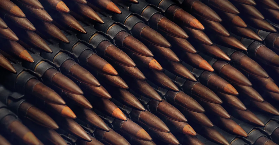 Hrozící pohroma pro Ukrajinu: Rusko vyrábí daleko víc munice než Západ