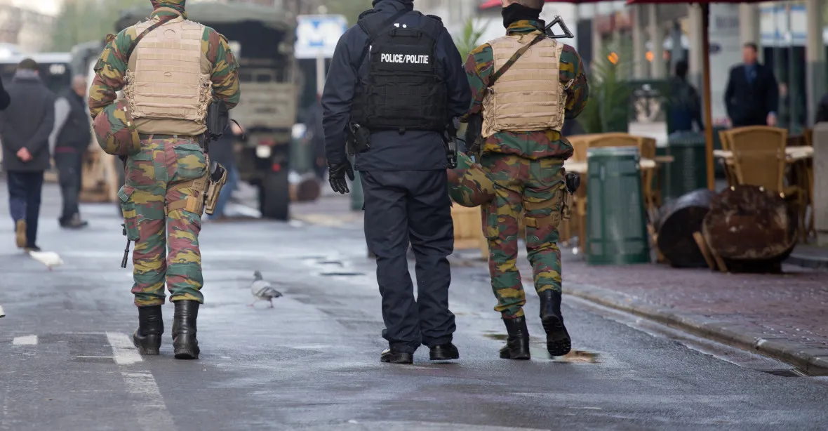 Bruselský střelec si švédské fanoušky vyhlédl předem, střílel do nich z AR-15