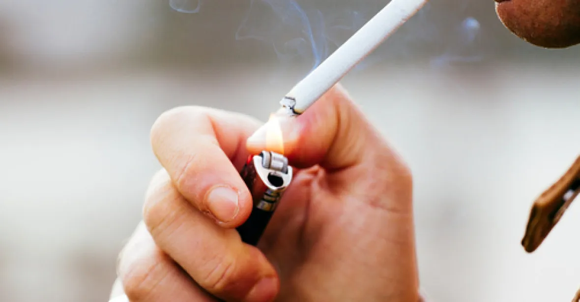 Bude stát trestat lidi za kouření, očkování a přejídání? Zádrhely ve snaze hodnotit životní styl Čechů