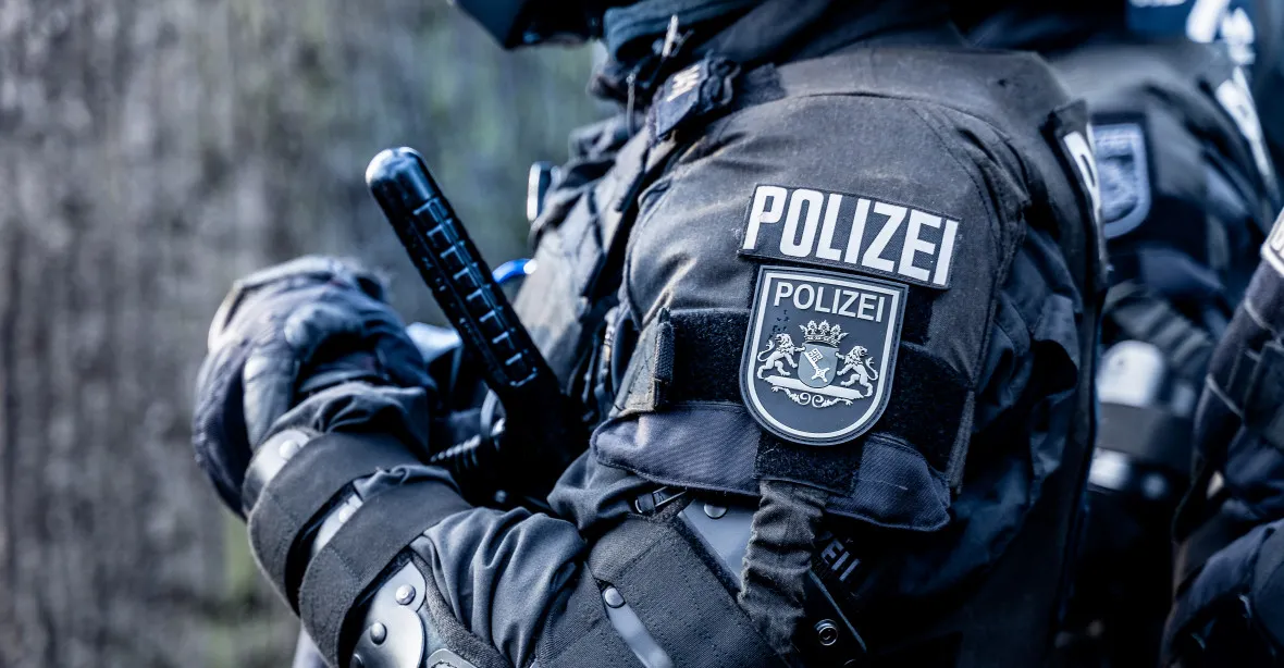 Razie stovek policistů: v Německu prohledali objekty islamistického centra