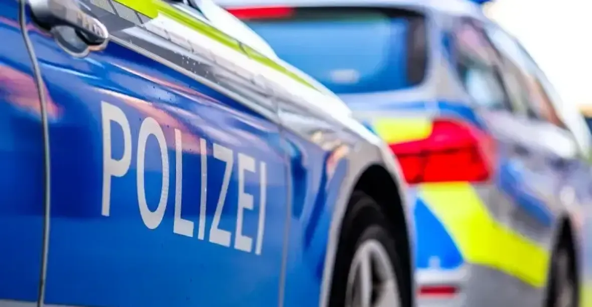 Němci vyšetřují teroristickou hrozbu s možným útokem na chrám v Kolíně, v Rakousku se zatýkalo