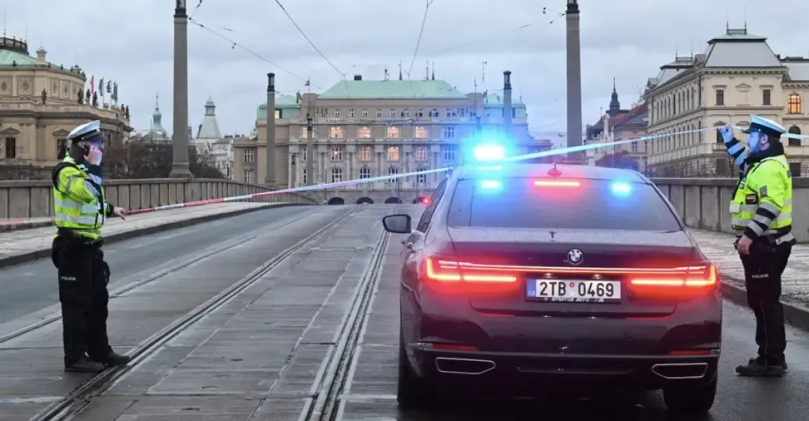 GIBS šetří postup policie v případě střelby na filozofické fakultě v Praze