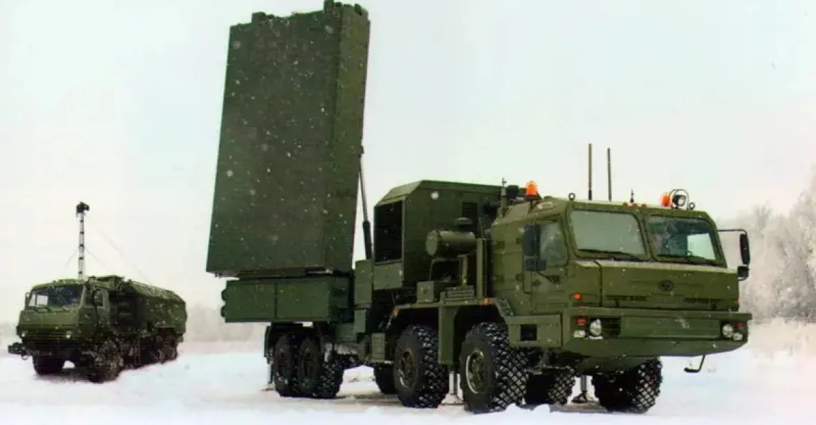 VIDEO: Ruský radar za 250 milionů dolarů vydržel „pár hodin“. Zničil ho HIMARS