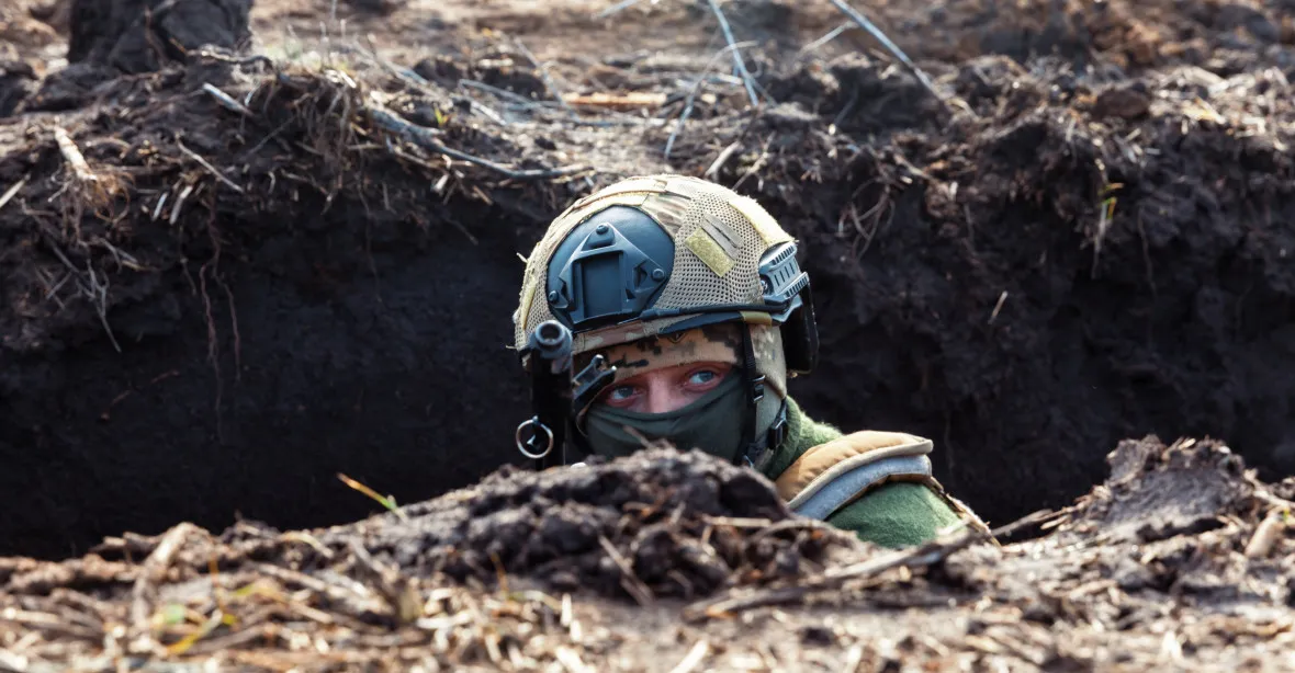 Ruská armáda po dobytí Avdijivky postupuje dál. Kyjev potvrdil ústup svých jednotek