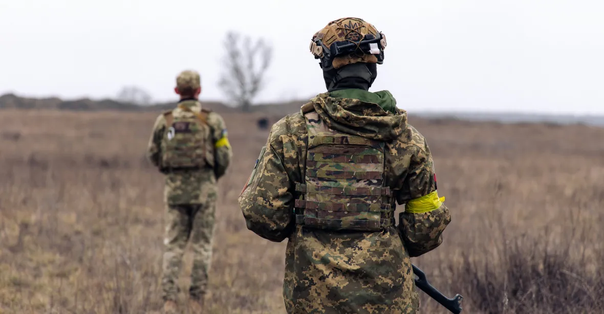 Ukrajinská armáda se stáhla z dalších vesnic nedaleko Avdijivky. Rusko dál postupuje na západ