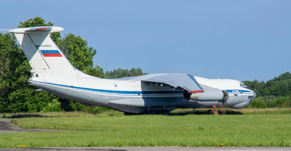 Východně od Moskvy havarovalo vojenské dopravní letadlo s 15 lidmi na palubě
