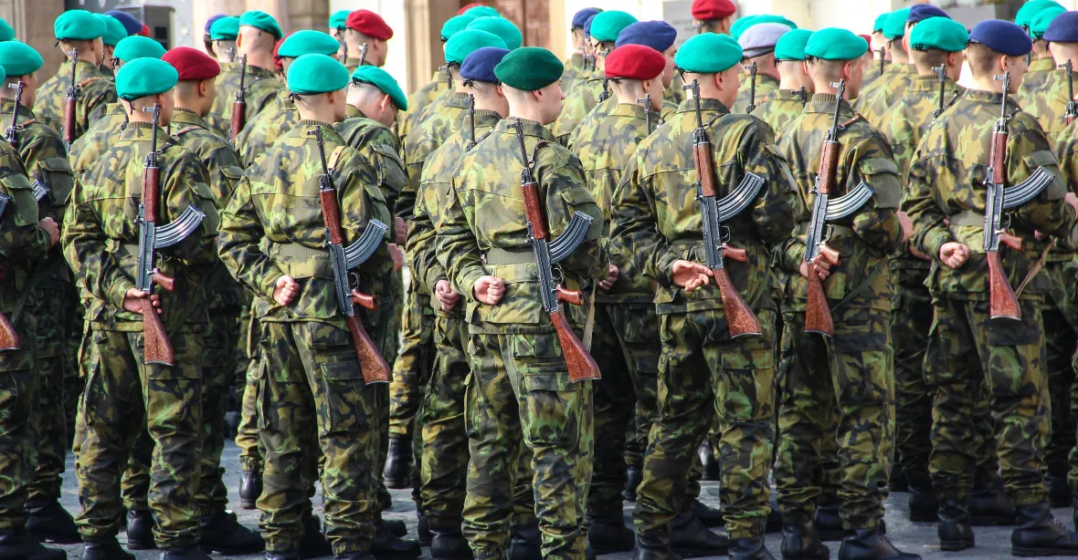 Čeští vojáci mají být od dubna na Ukrajině, zjistila SPD. „Zcela nepravdivé,“ reagovala obrana