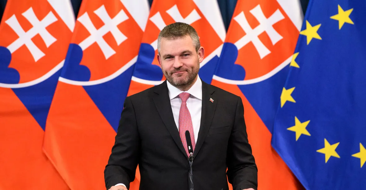Slovenské volby: Prezidentem bude Peter Pellegrini. Zvítězil nečekaně výrazně, pomohla mu vyšší účast