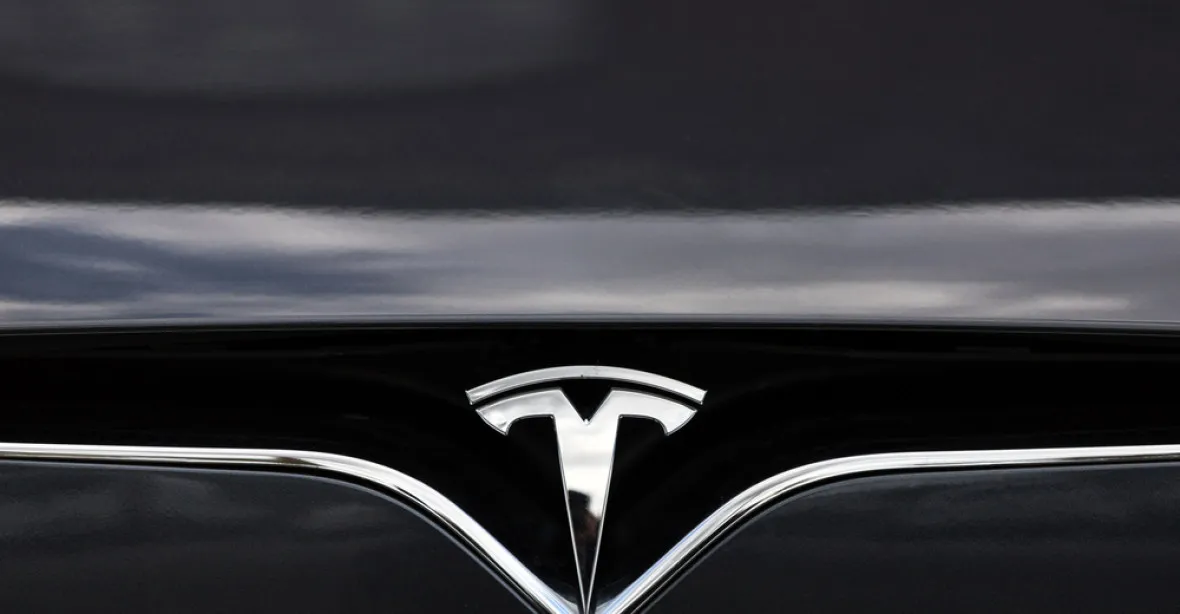 Automobilka Tesla podle Muska na začátku srpna představí dlouho očekávané robotaxi