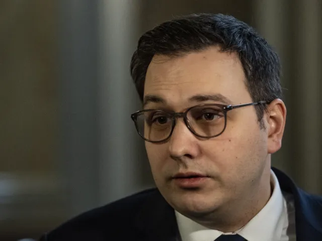 Lipavský k Babišovi: Pokud šéf strany nevyřeší zákonné problémy, premiérem může být někdo jiný